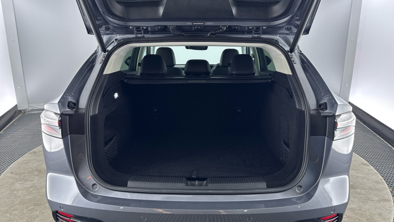 MG HS 1.5 T-GDI Trophy 5dr DCT Petrol Hatchback